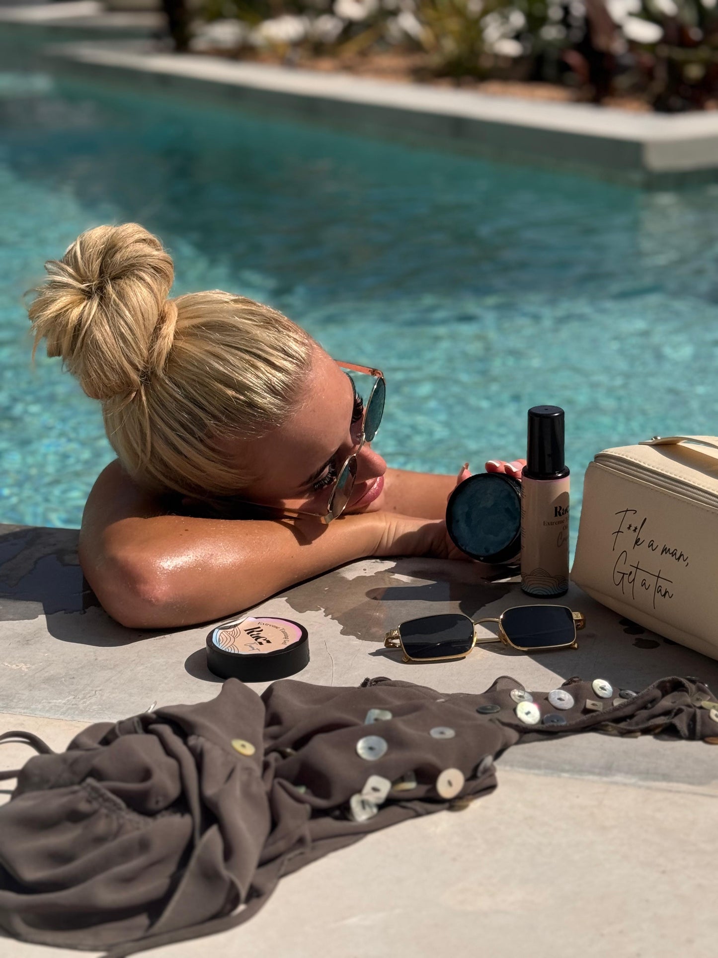 Raez Body Tanning Bag Accessory