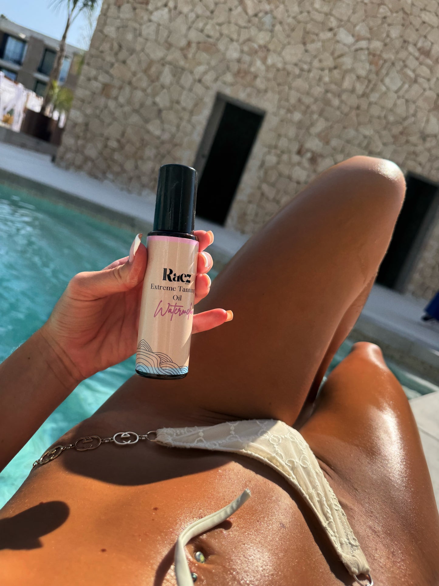 EXTREME Tanning Oil – Raez Body – Fast Tanning Intensifier